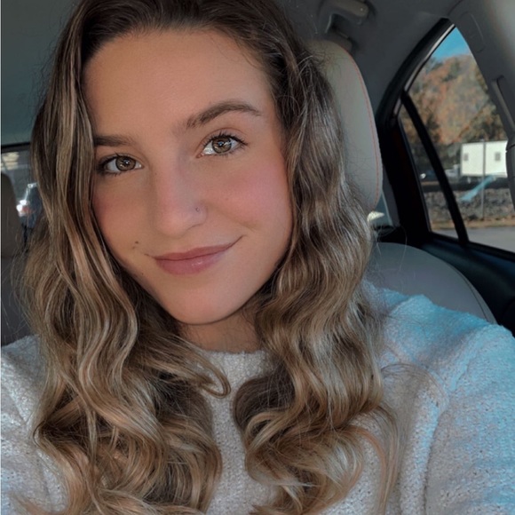 Meet your Posher, Natalie - Picture 1 of 1